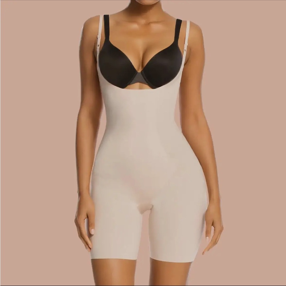 Elegant Cream Shapewear Bodysuit